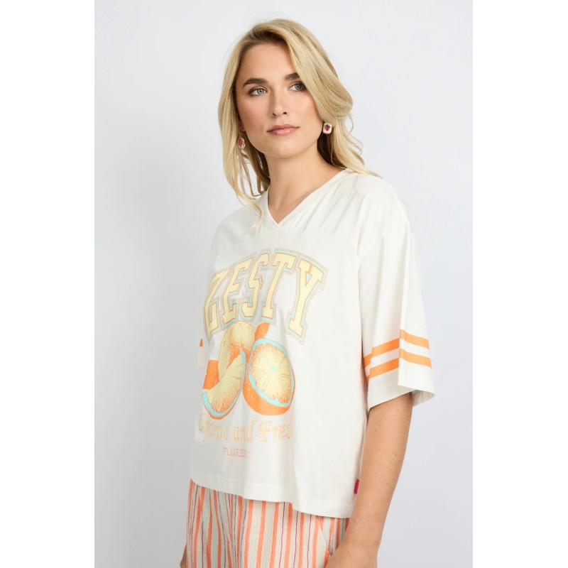 Yanelis T-shirt off white - FLURESK